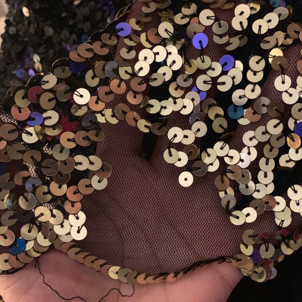 ArdenB navy & gold dress needs repaired at bottom - Picture 7 of 8